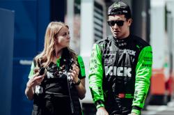 LOL赛事-红牛车队翻盘哈斯车队，周冠宇扛起全队的简单介绍