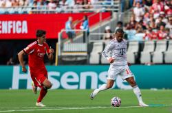 LOL决赛-拉齐奥客场险胜，保持不败纪录