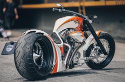 LOL决赛-最锋利的刃，只在悬崖边磨成