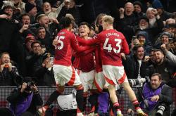 英雄联盟总决赛赛程-富勒姆客场击败伯明翰，取得积分补偿的简单介绍