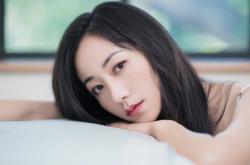 LOL决赛-末节风暴！比利时绝地逆袭，半场好局的波兰痛失好局