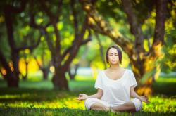 英雄联盟总决赛门票-战术棋盘上的绝对主宰，拉亚如何将巴西的得分潮转化为对乌拉圭的全局压制