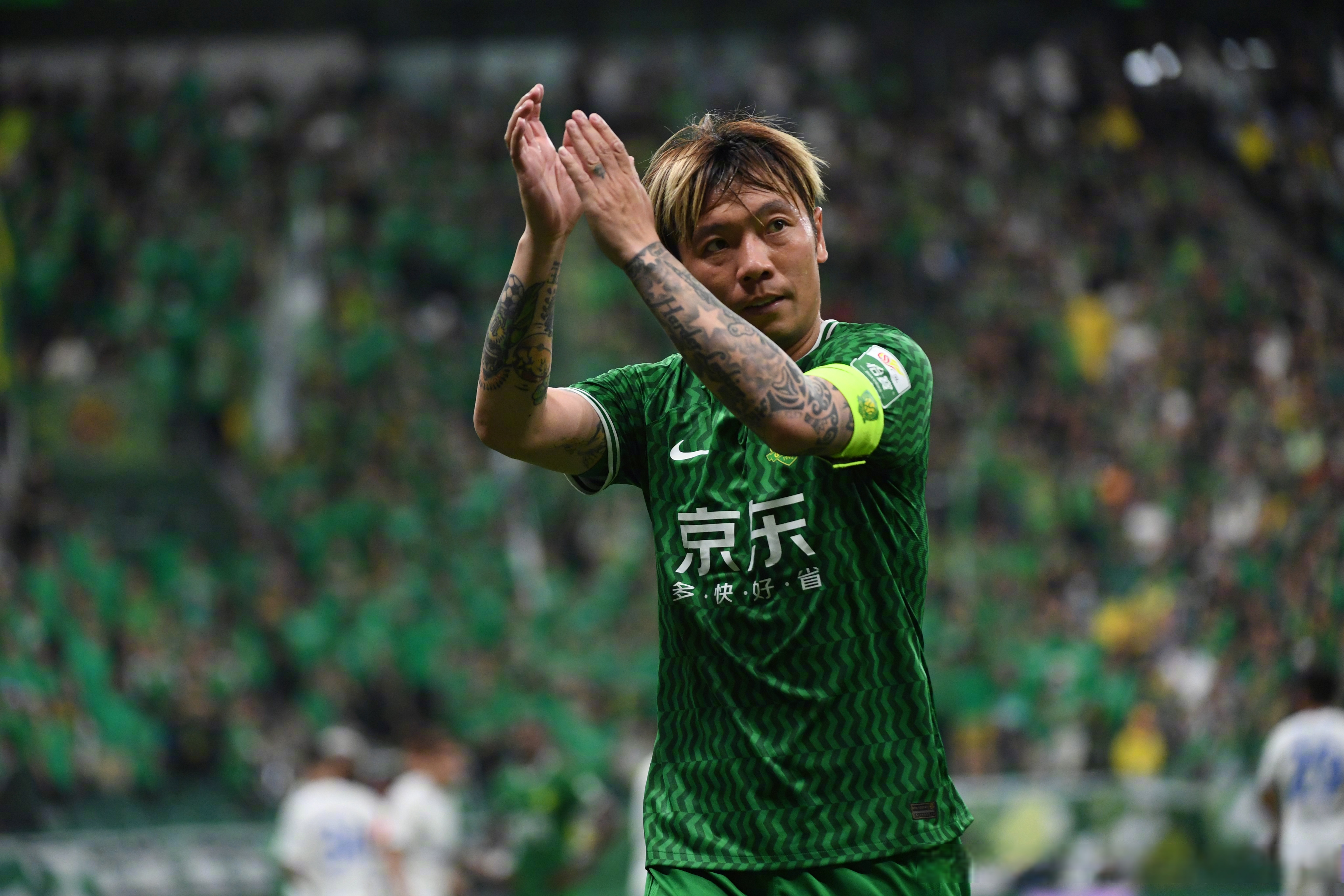 北京中赫国安挥汗如雨，继续挑战头名宝座