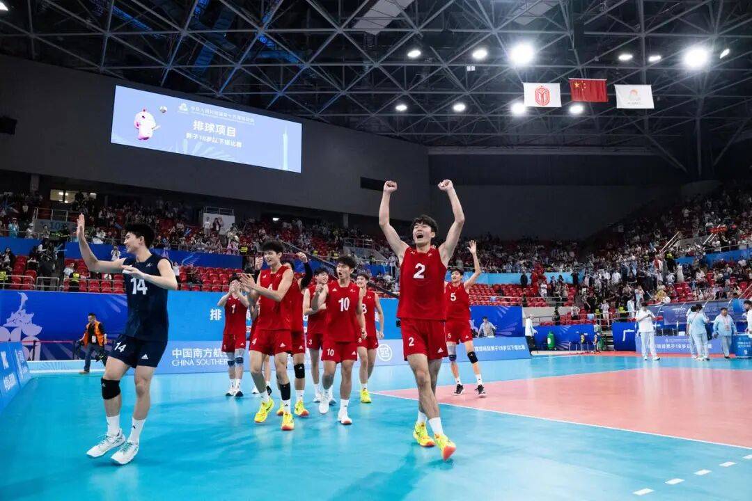 中国男子排球队完胜阿根廷晋级半决赛