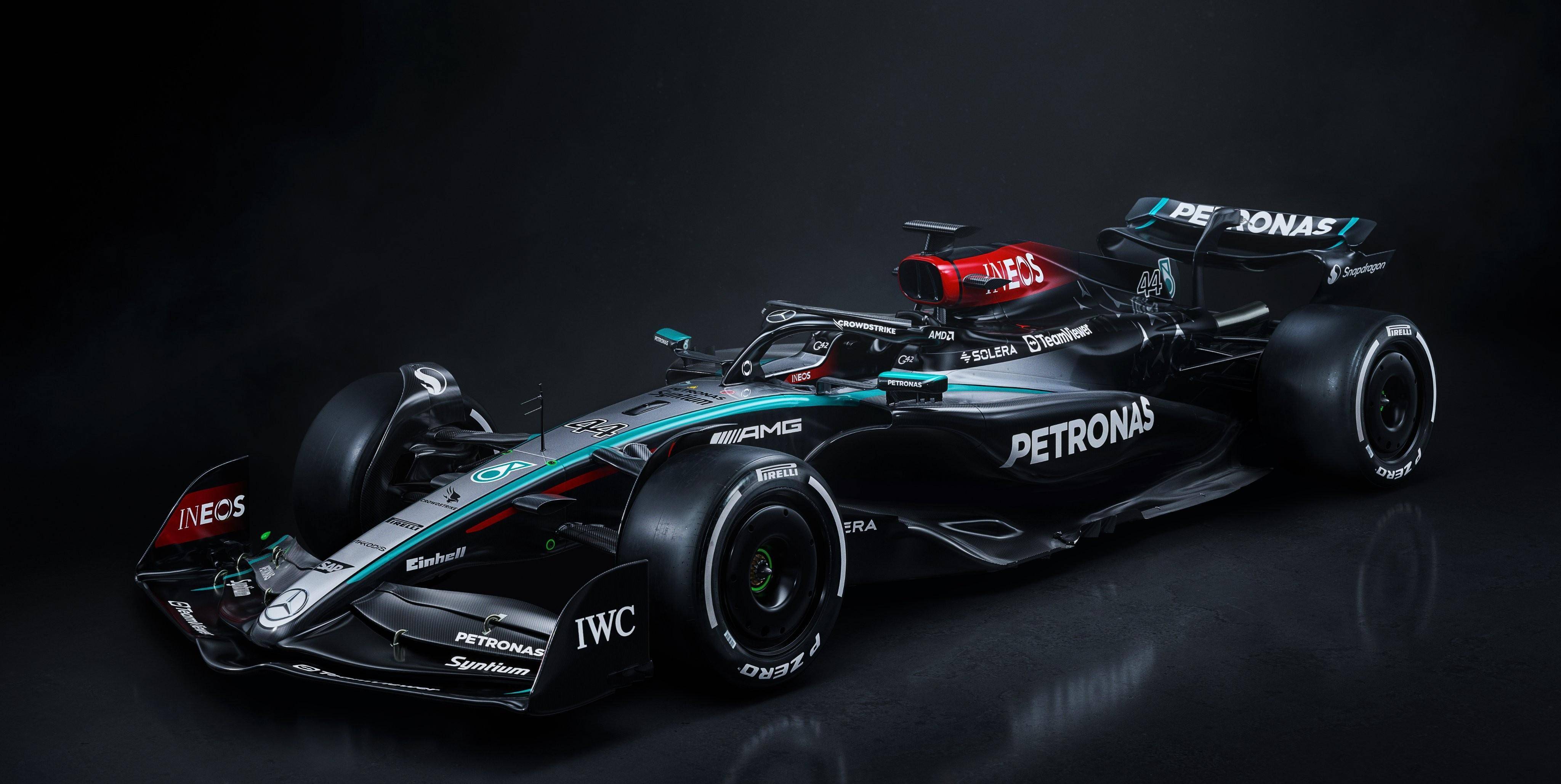 威廉姆斯横扫哈斯车队，佩雷兹扛起全队