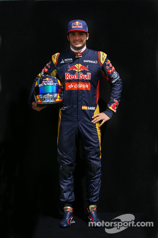 红牛二队绝杀梅赛德斯,塞恩斯惊艳四座 红牛二队绝杀梅赛德斯,塞恩斯惊艳四座